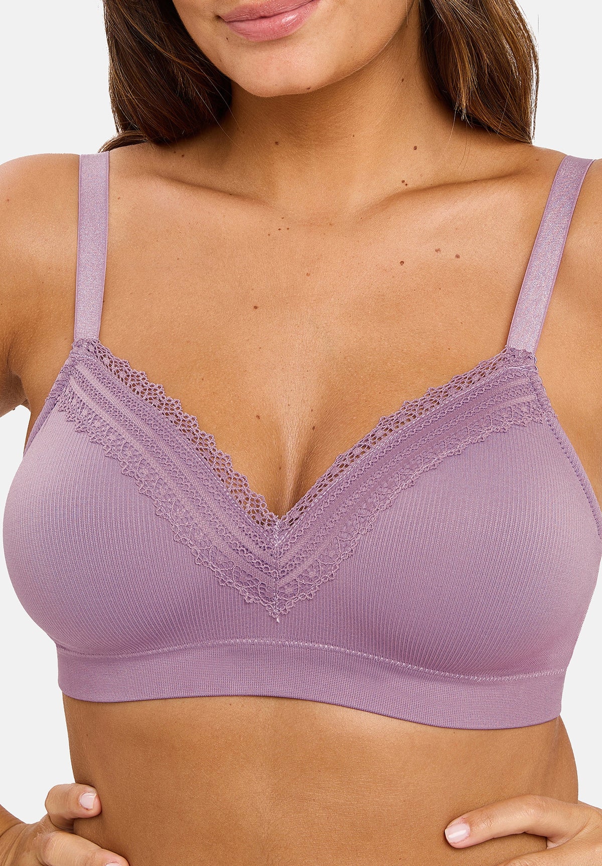 Agathe Violet Rhapsodie Wireless Bra – fabric close-up