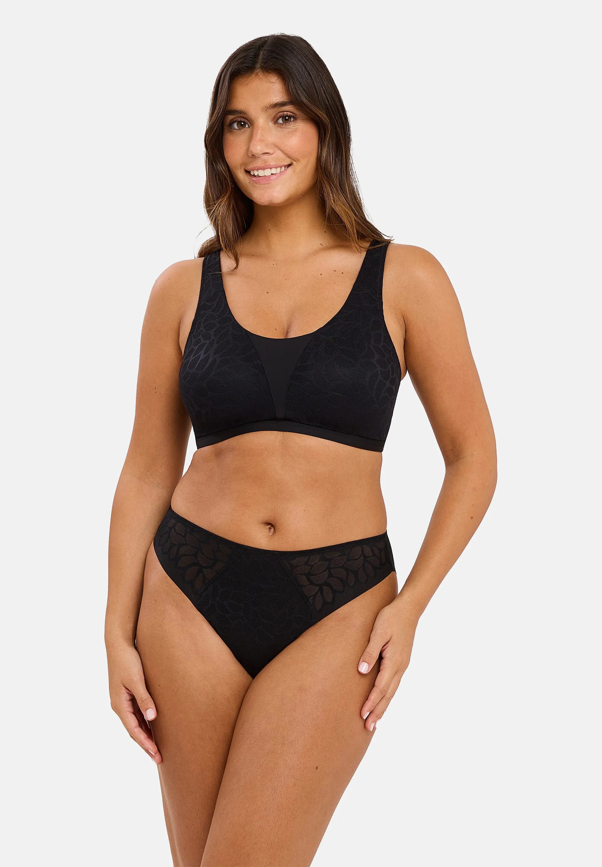 Wireless bralette Perfect Curves Black