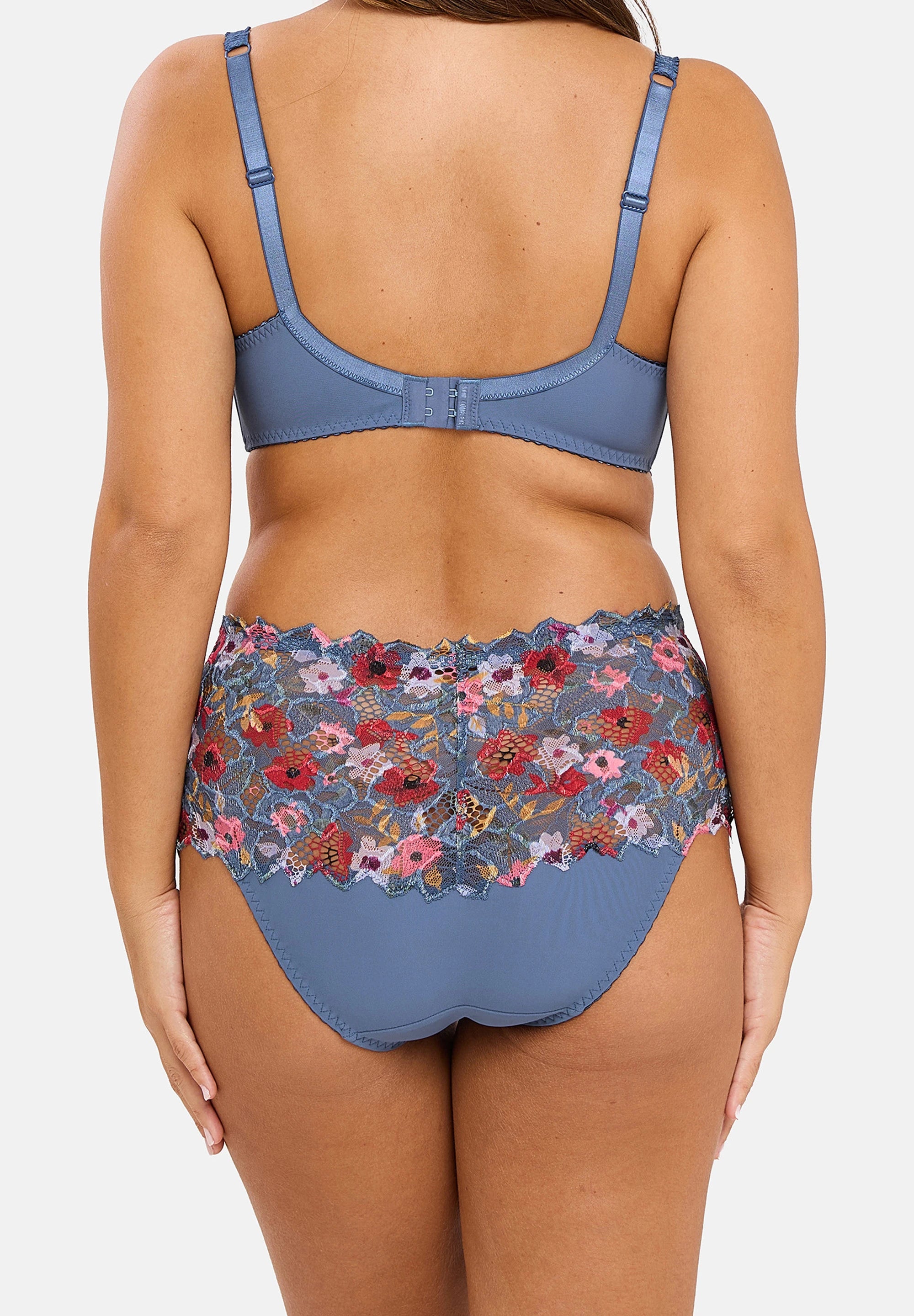 Model wearing Medium briefs Arum Mosaïc with Frosted Flowers print