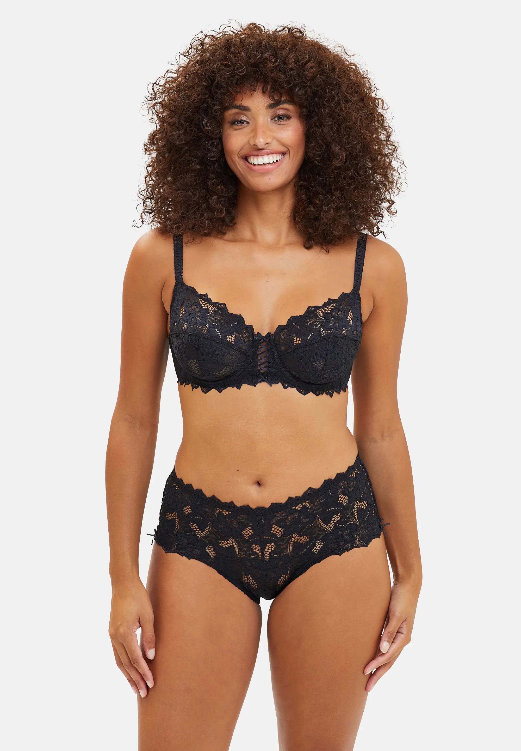 Ensemble noir soutien-gorge et culotte