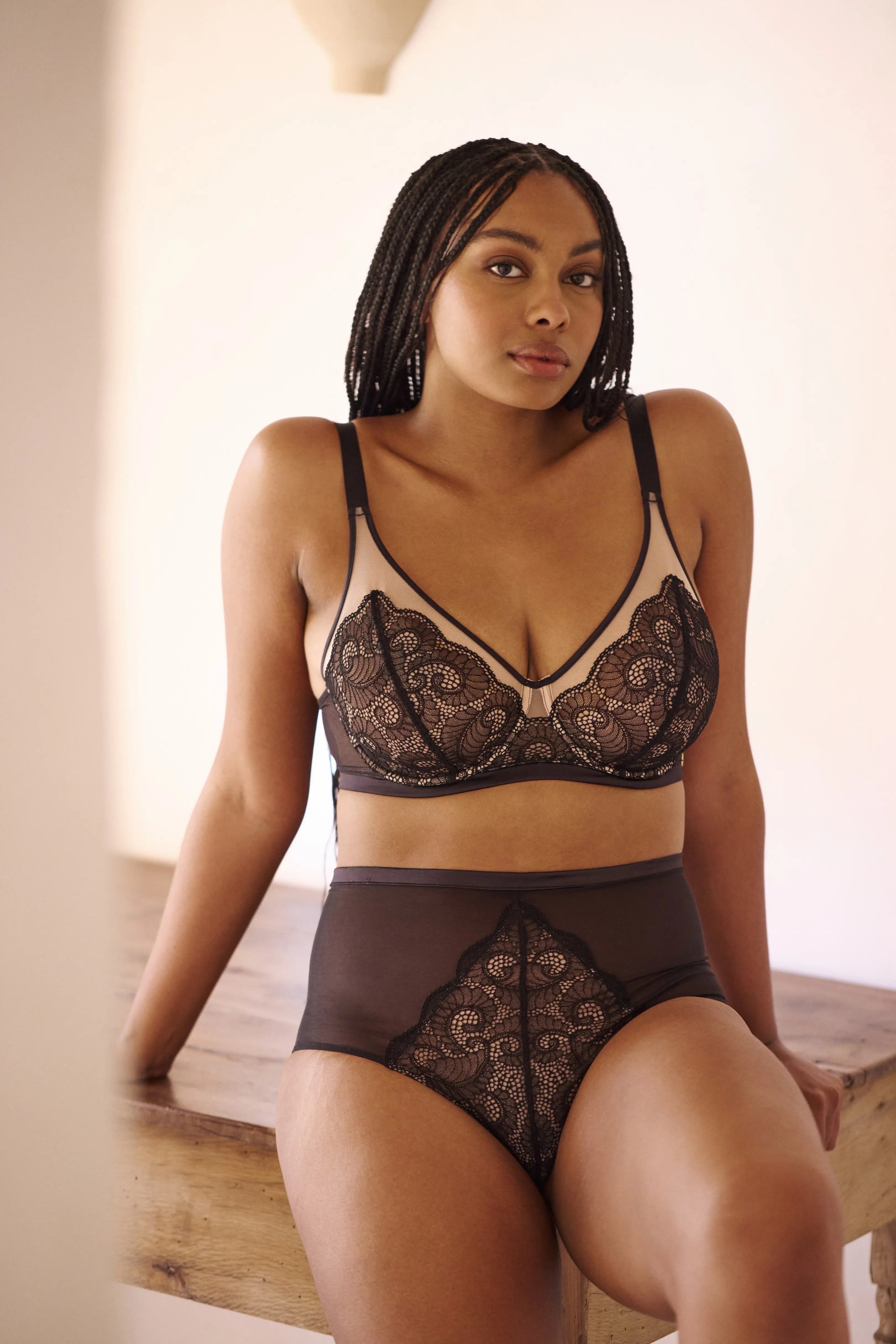 Midi slip Serena Zwart / Nude