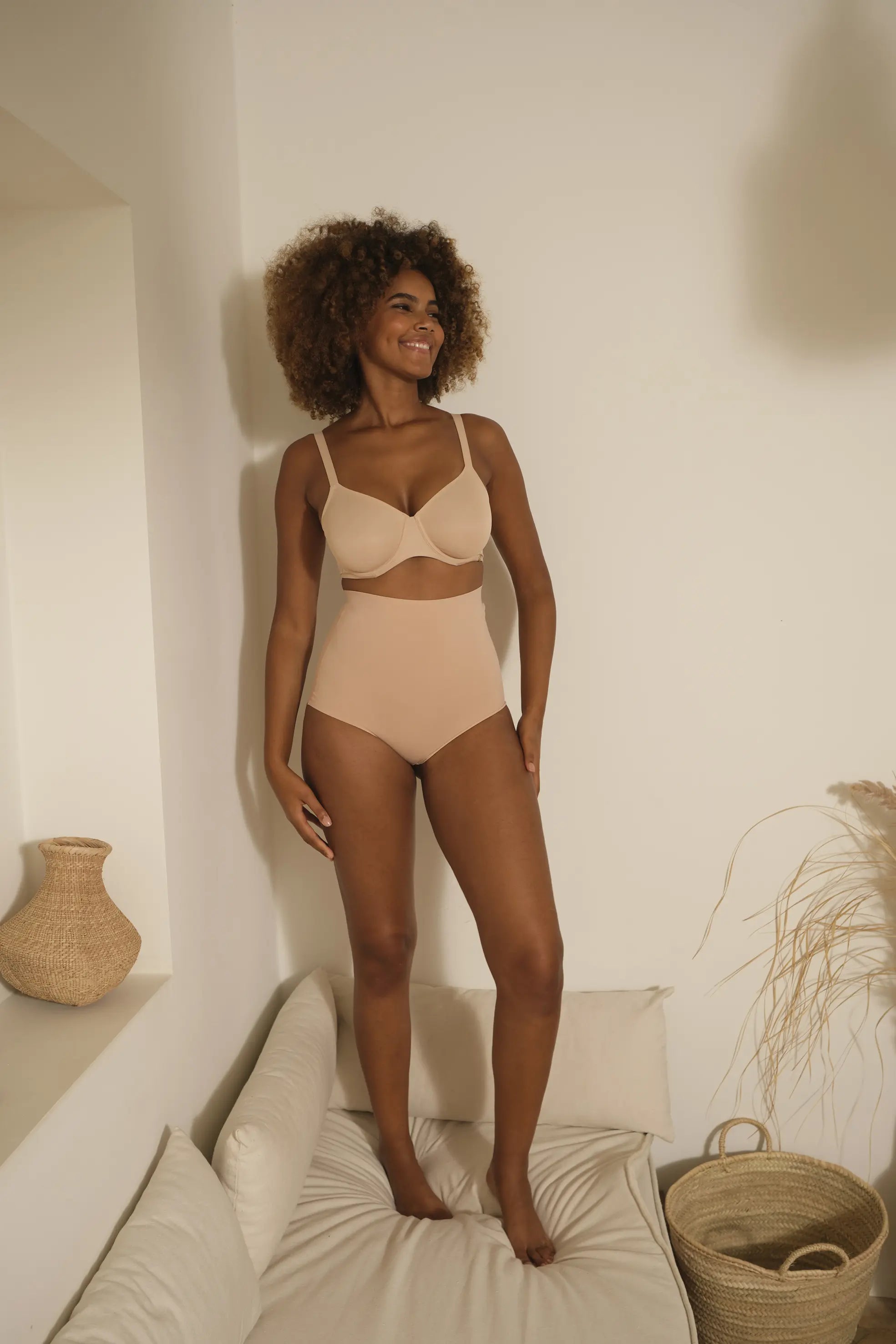 Ensemble nude - Culotte taille haute gainante et soutien-gorge