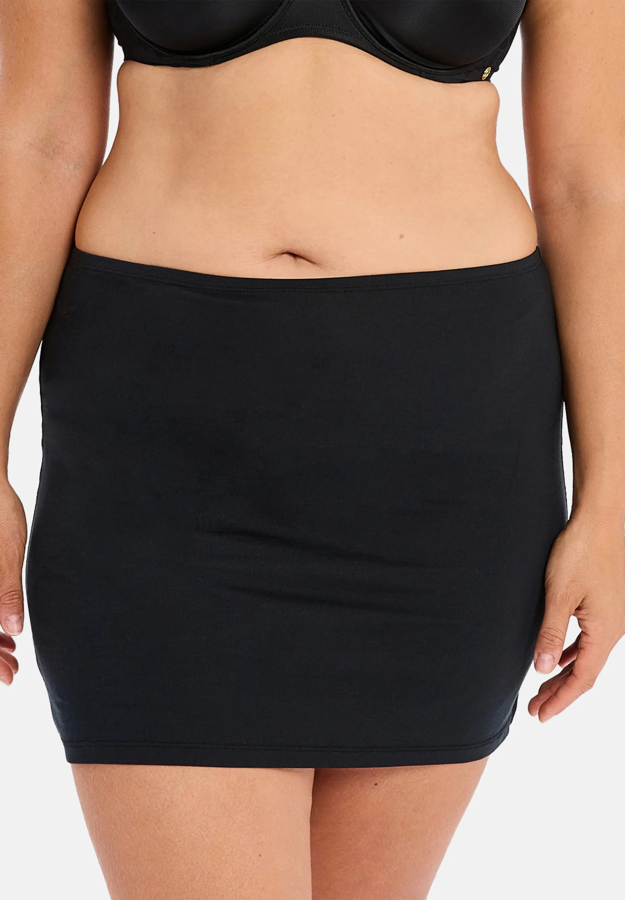 Conjunto Secret Noir con enagua y fondo de vestido