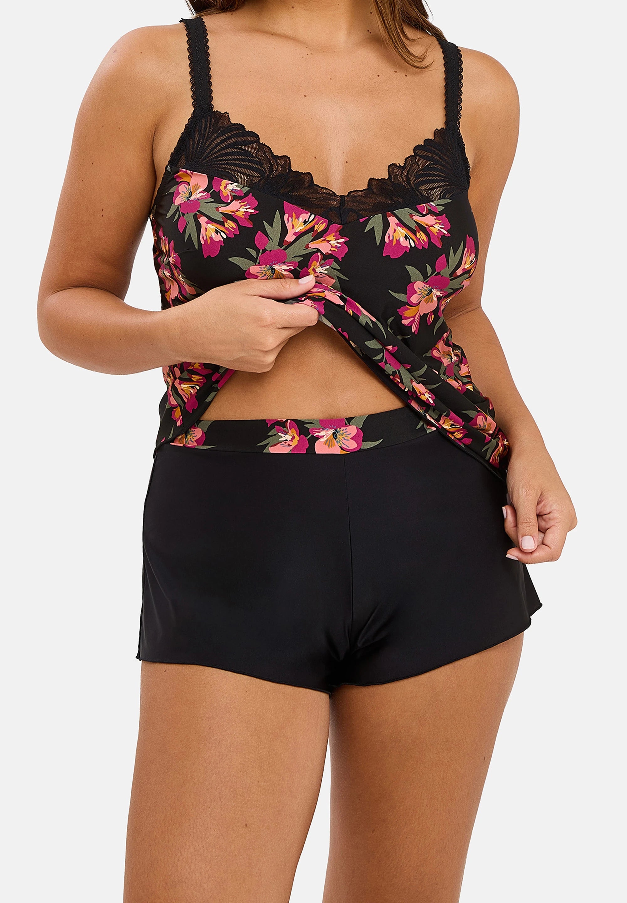 Pantalón corto Oriane Bouquets Negro y Rosa – vista trasera