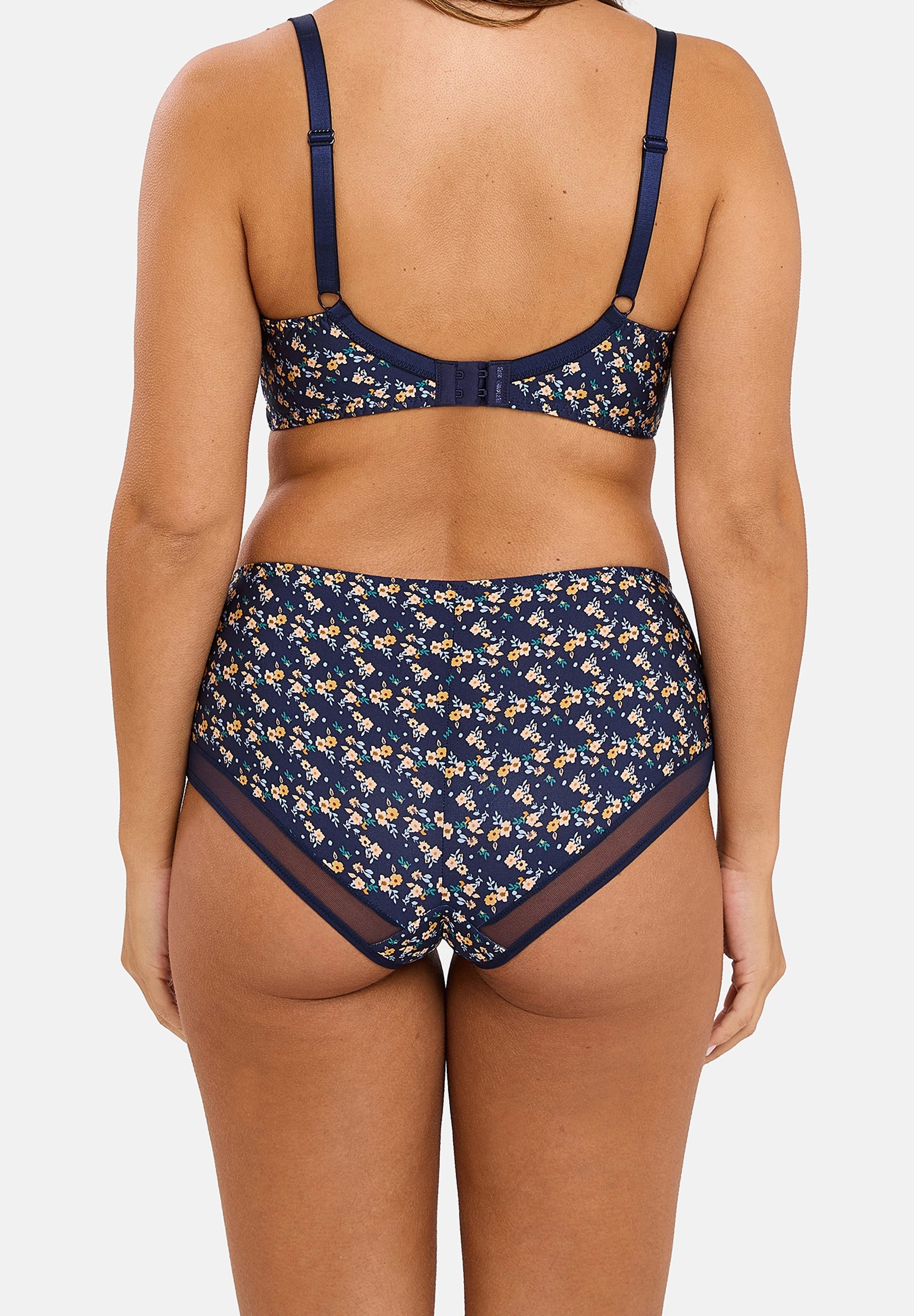 Model wearing Shorty Complice Liberty Navy Blue Print
