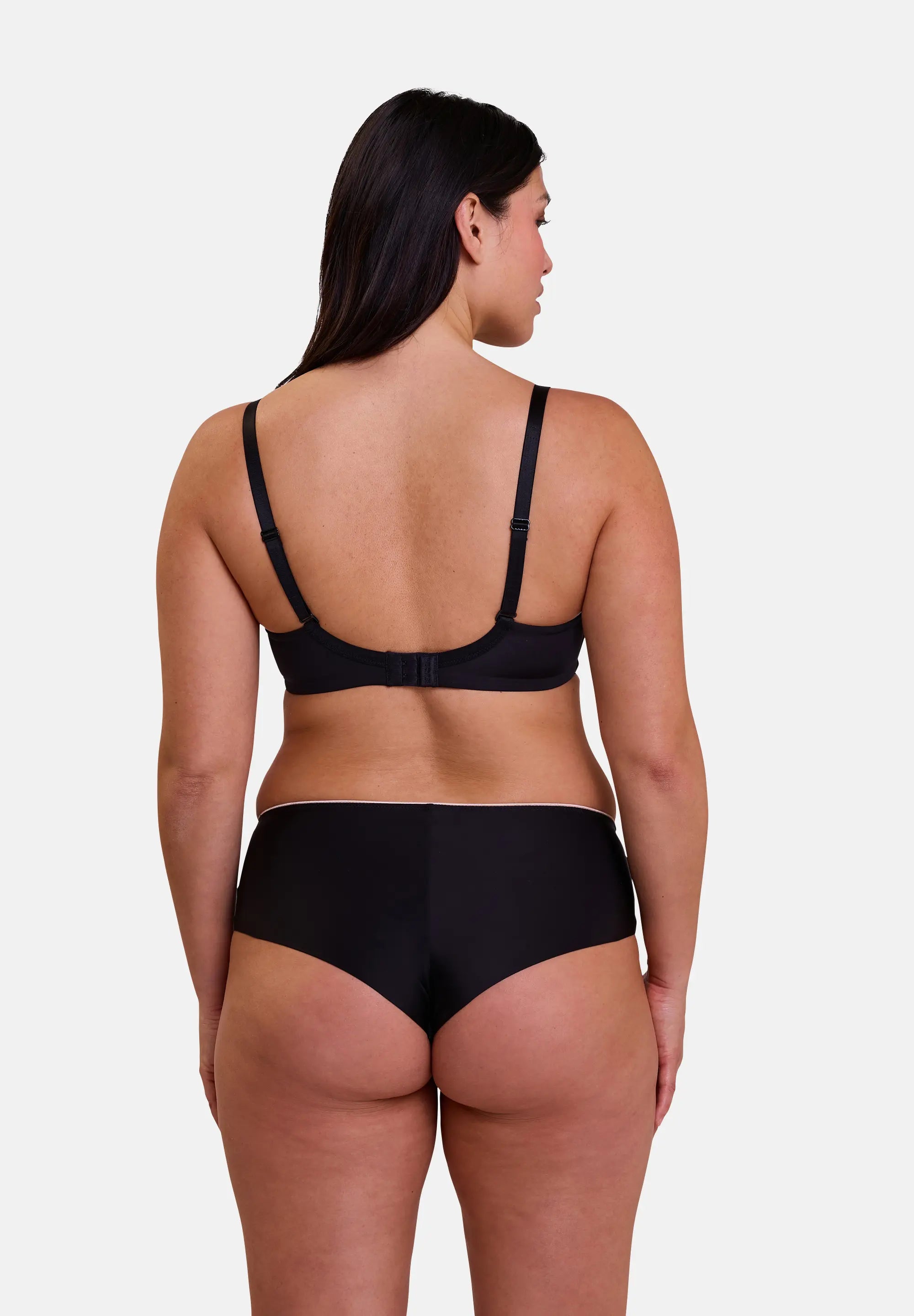 Ensemble soutien-gorge et shorty noir - de dos