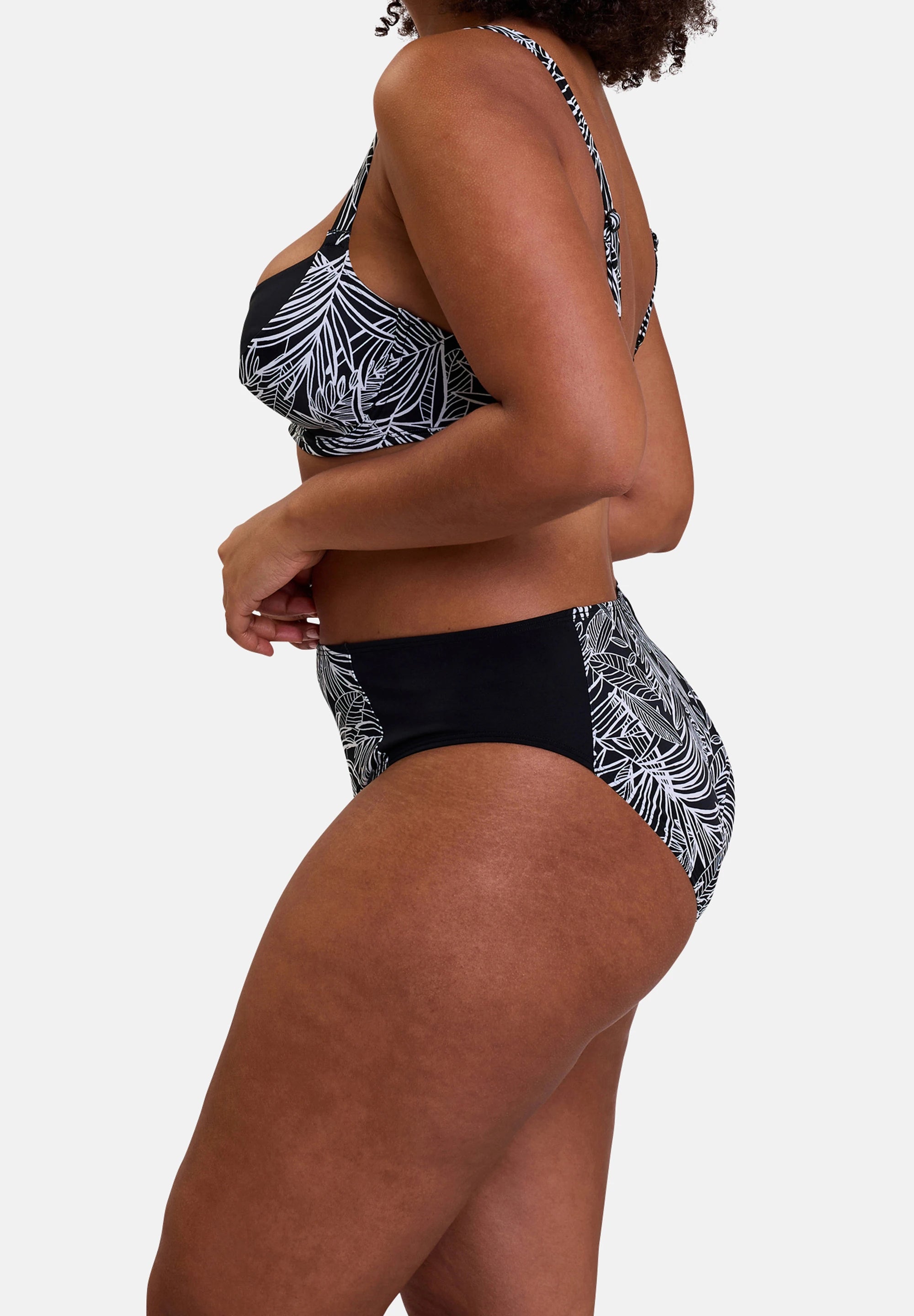 Slip da bagno e top del costume da donna - stampa di palme - vista laterale