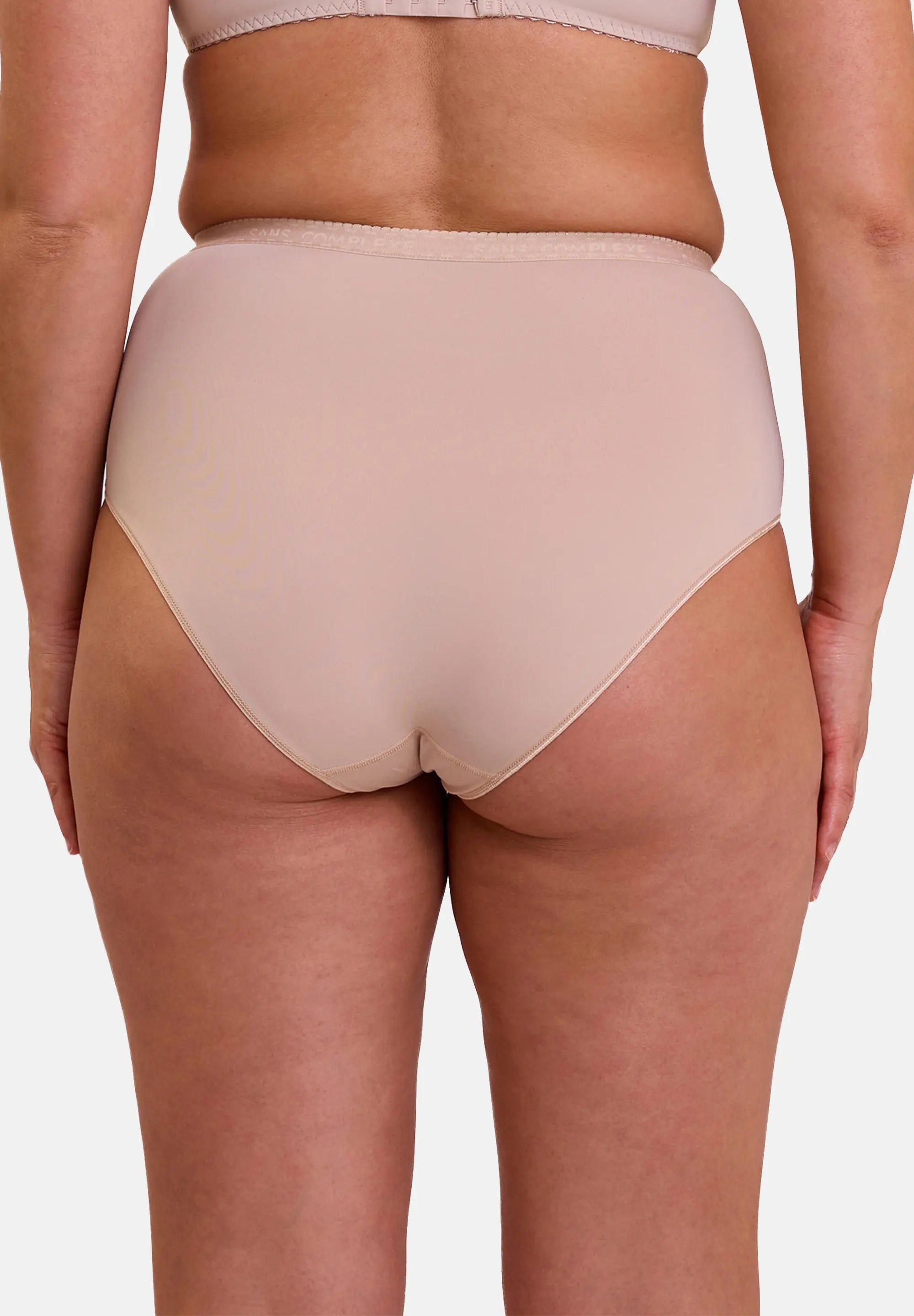 Slip effet ventre plat - couleur nude - de dos