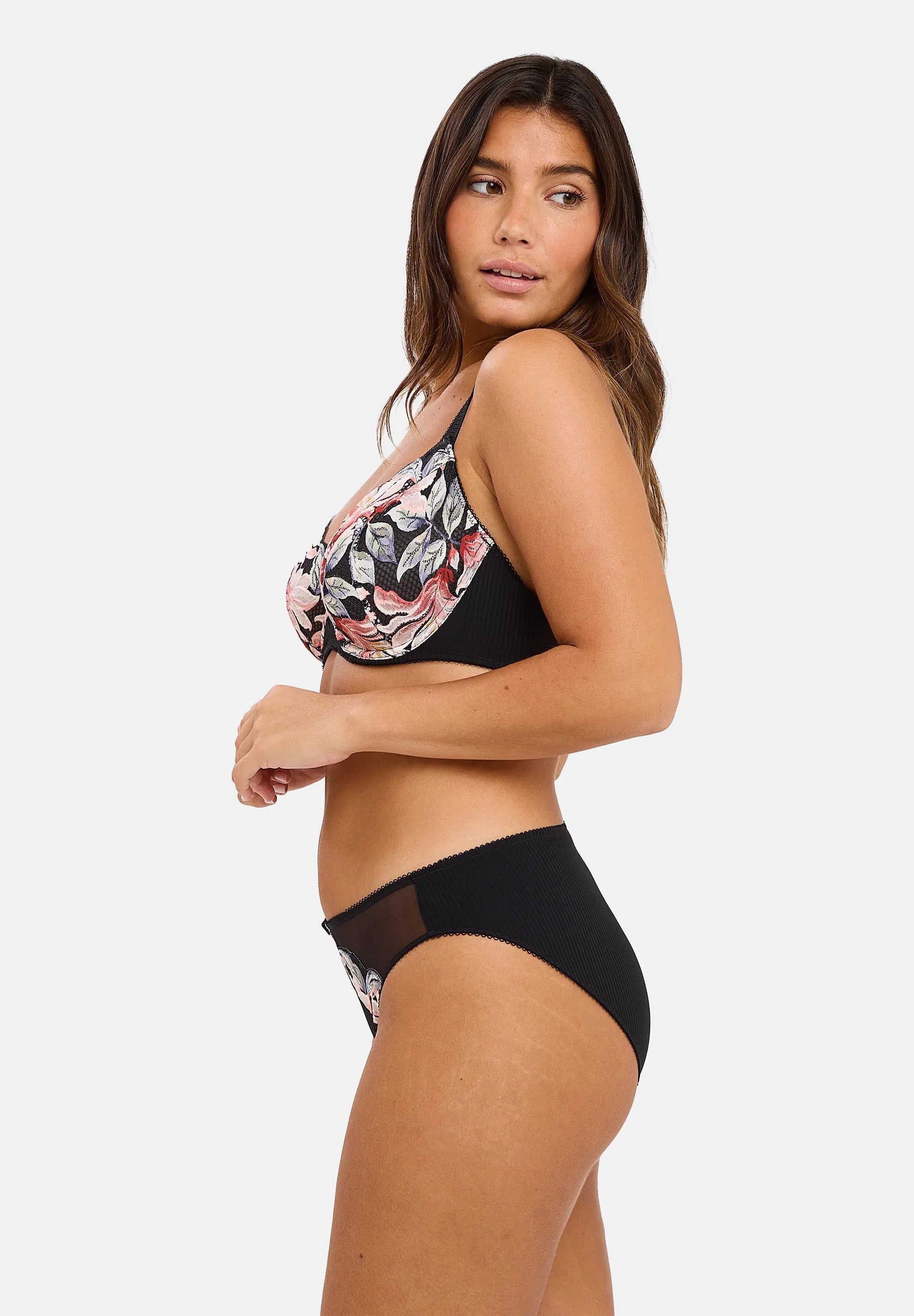 Braguita clásica Rosa Fantasía Acuarela Floral Negro