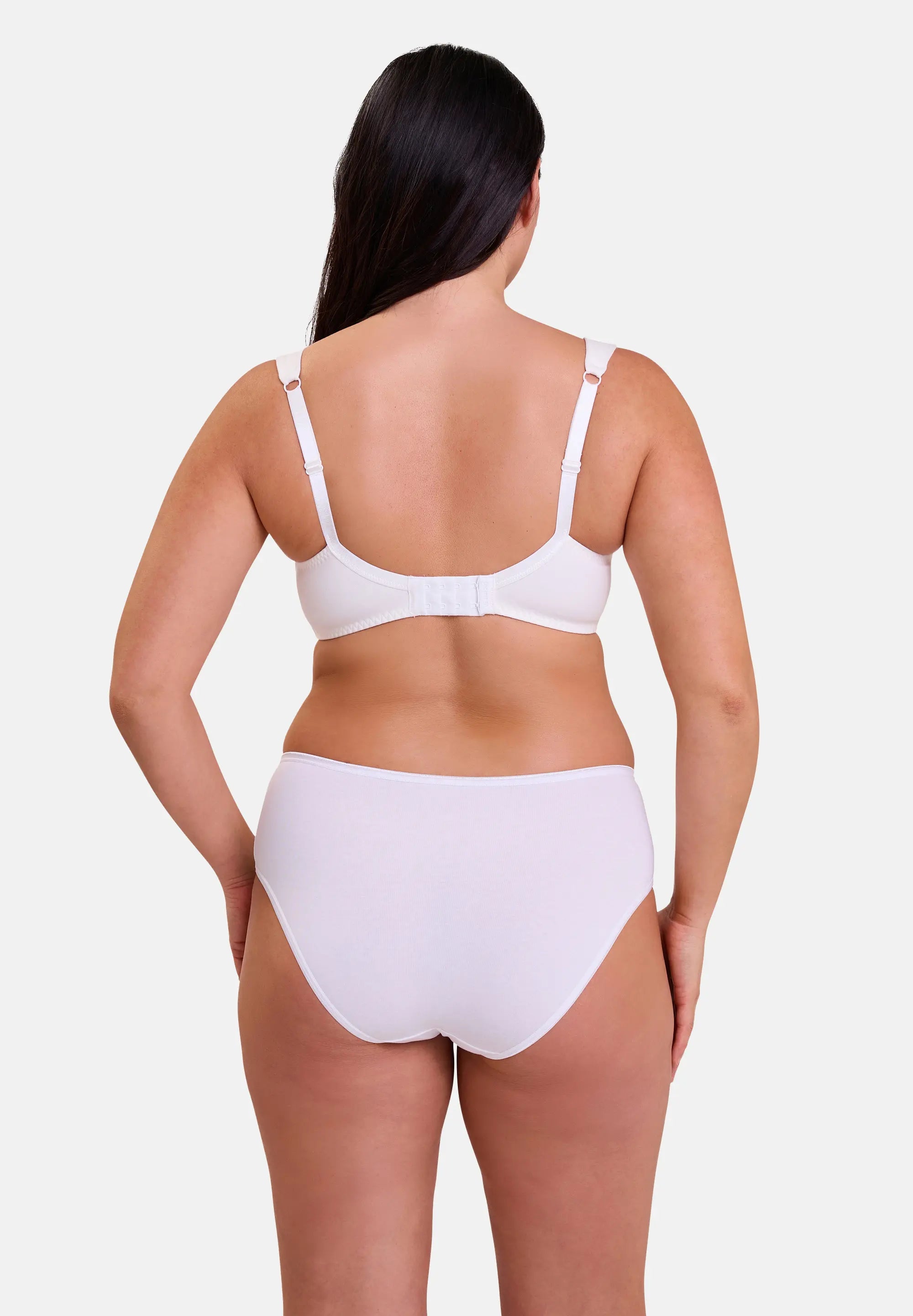 Soutien-gorge d'allaitement porté avec culotte- couleur ivoire - de dos