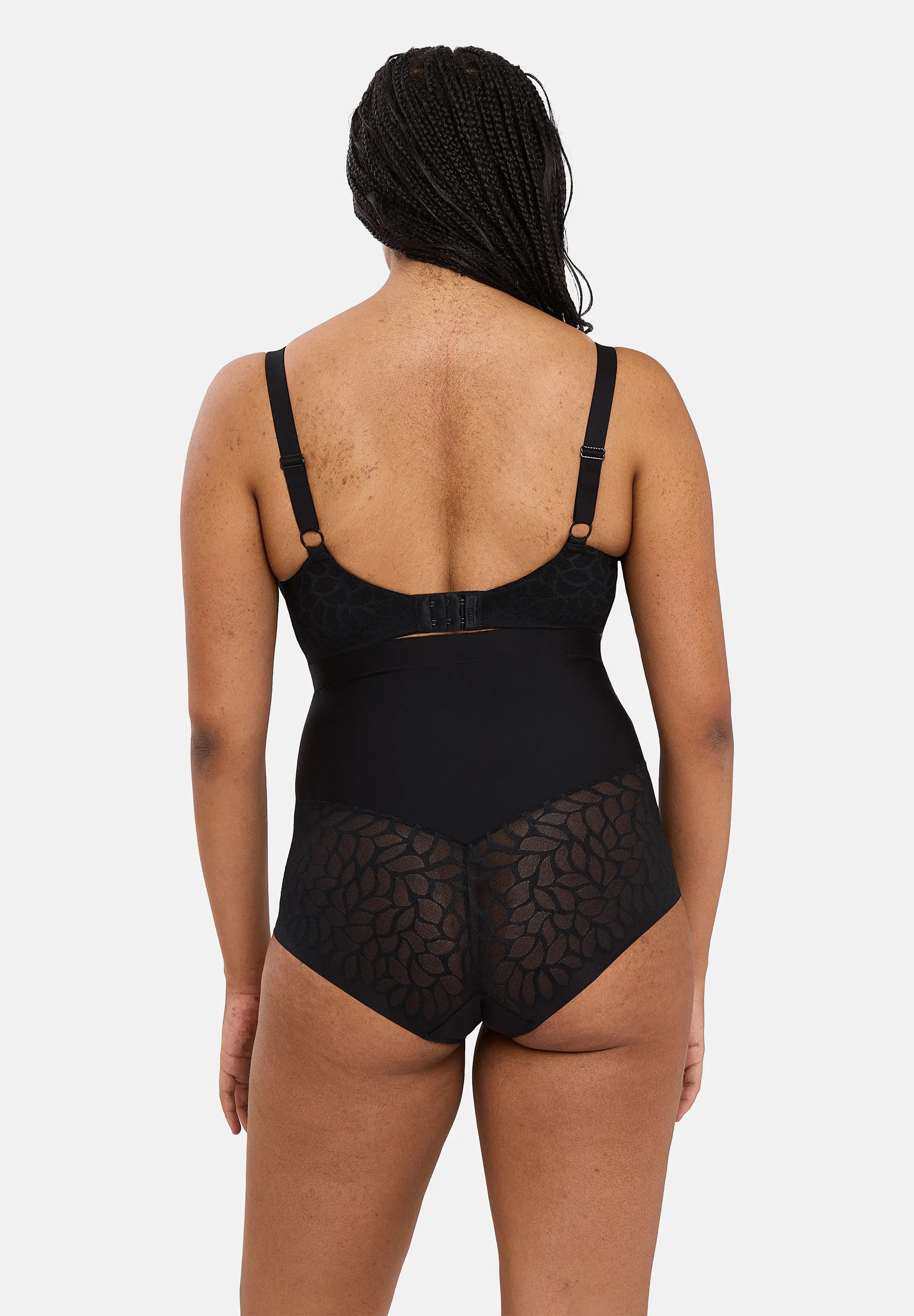 Soutien-gorge minimiseur Perfect curves Noir
