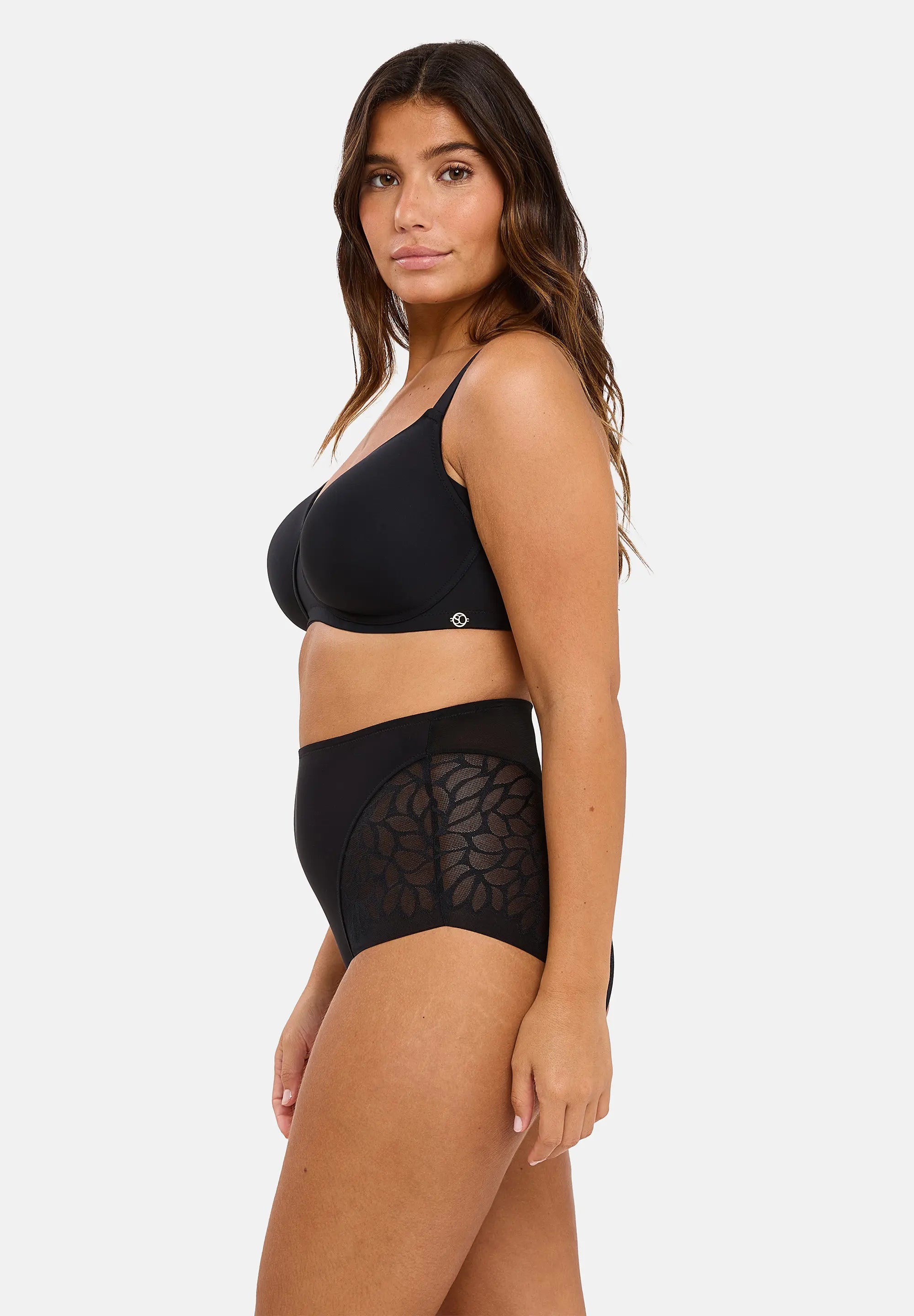 Volle cup BH met voorgevormde cups zonder beugels Perfect Curves Zwart