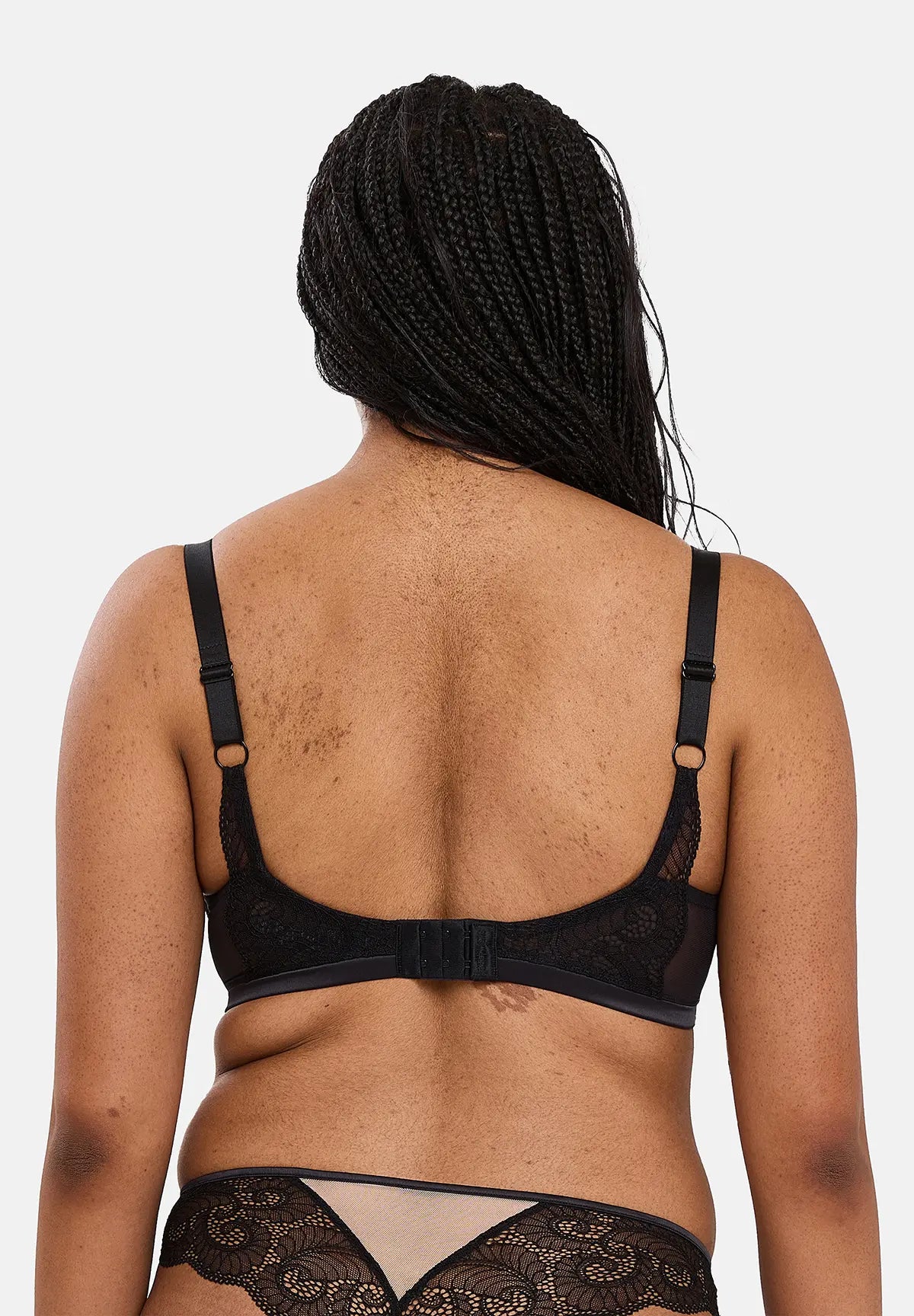 Volle cup bh Serena Zwart / Nude