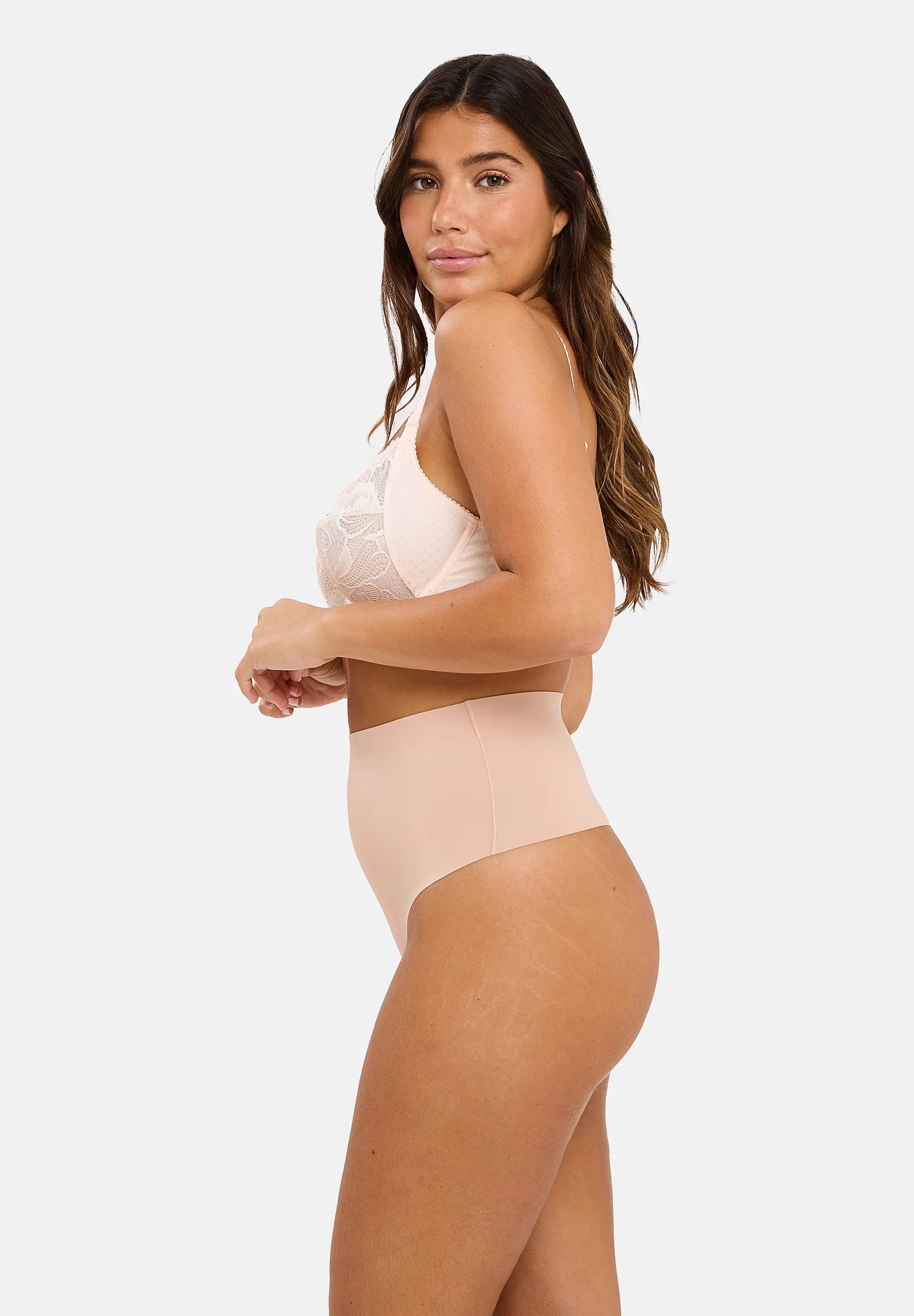 String taille haute gainant Perfect Touch Nude