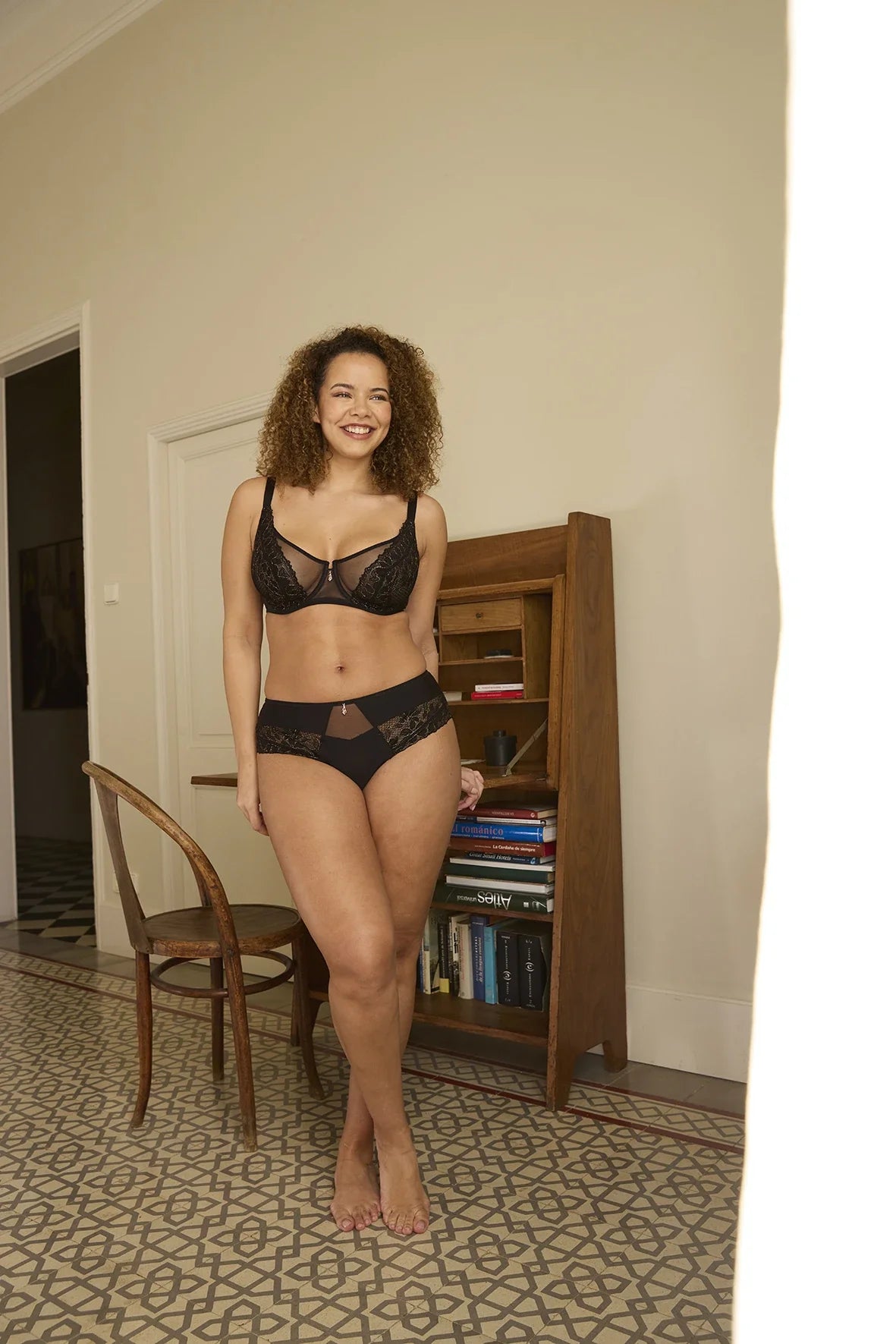 Ensemble Mélodie Noir et Cuivré avec 2 bas et pochette