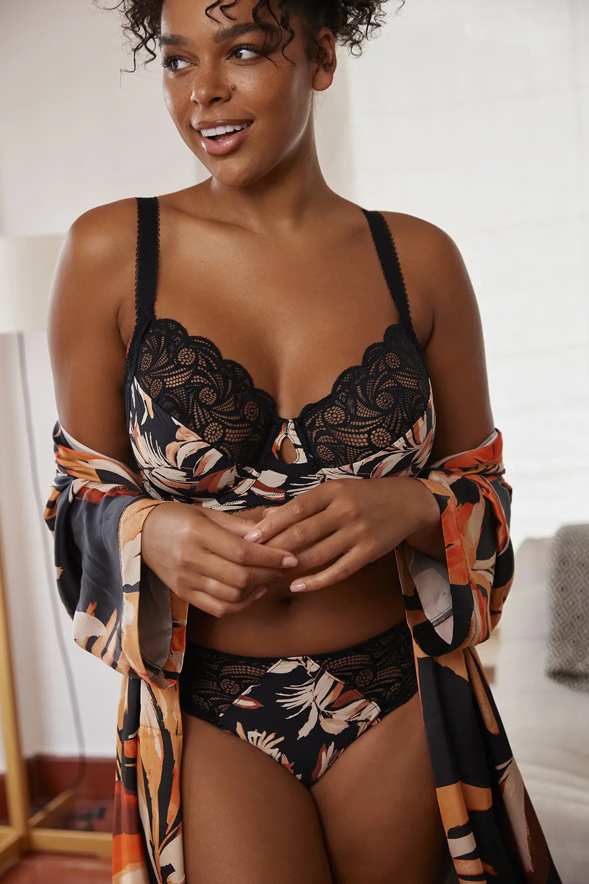 Kimono Pure Chic Zwarte Bladeren