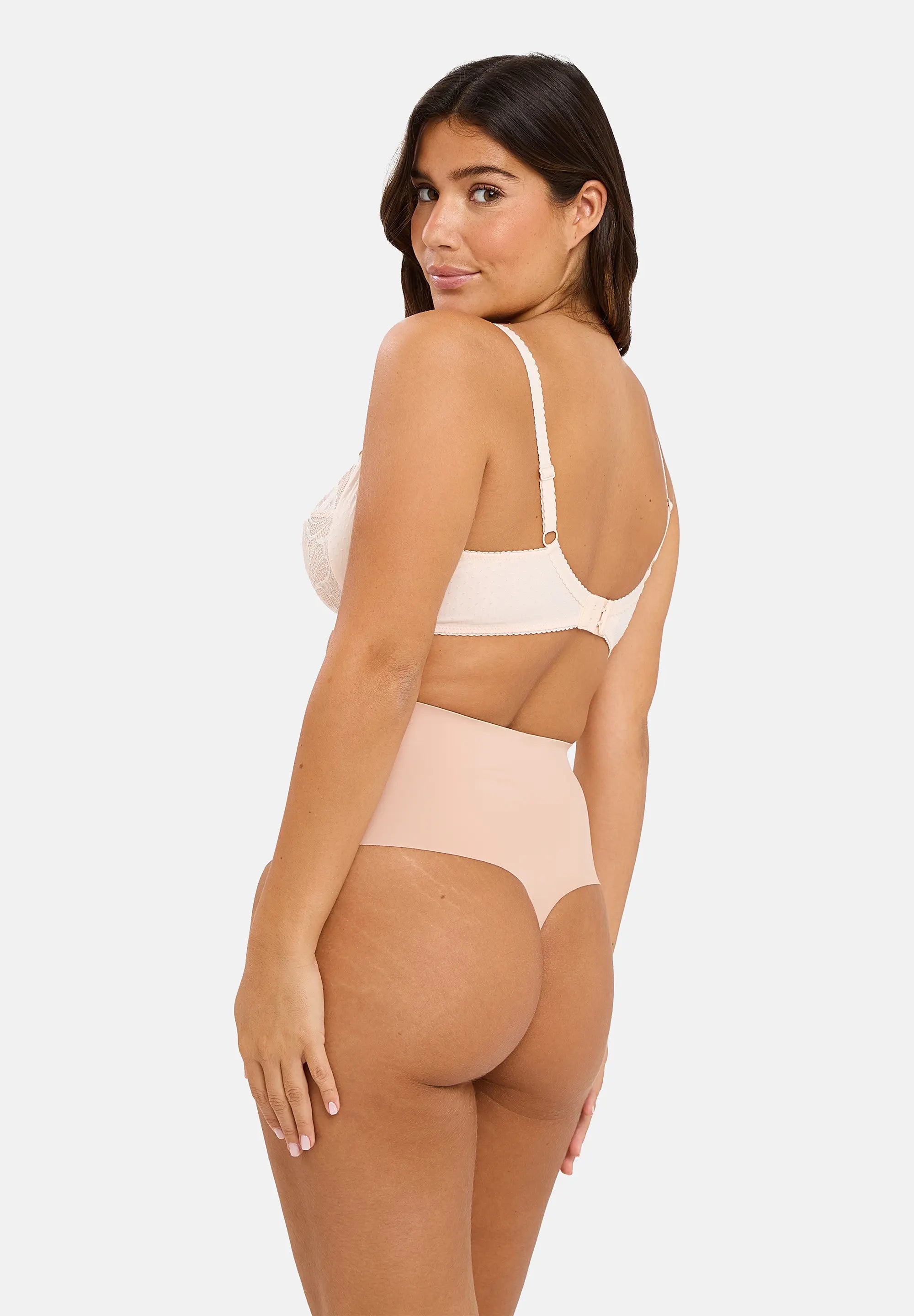 String taille haute gainant Perfect Touch Nude