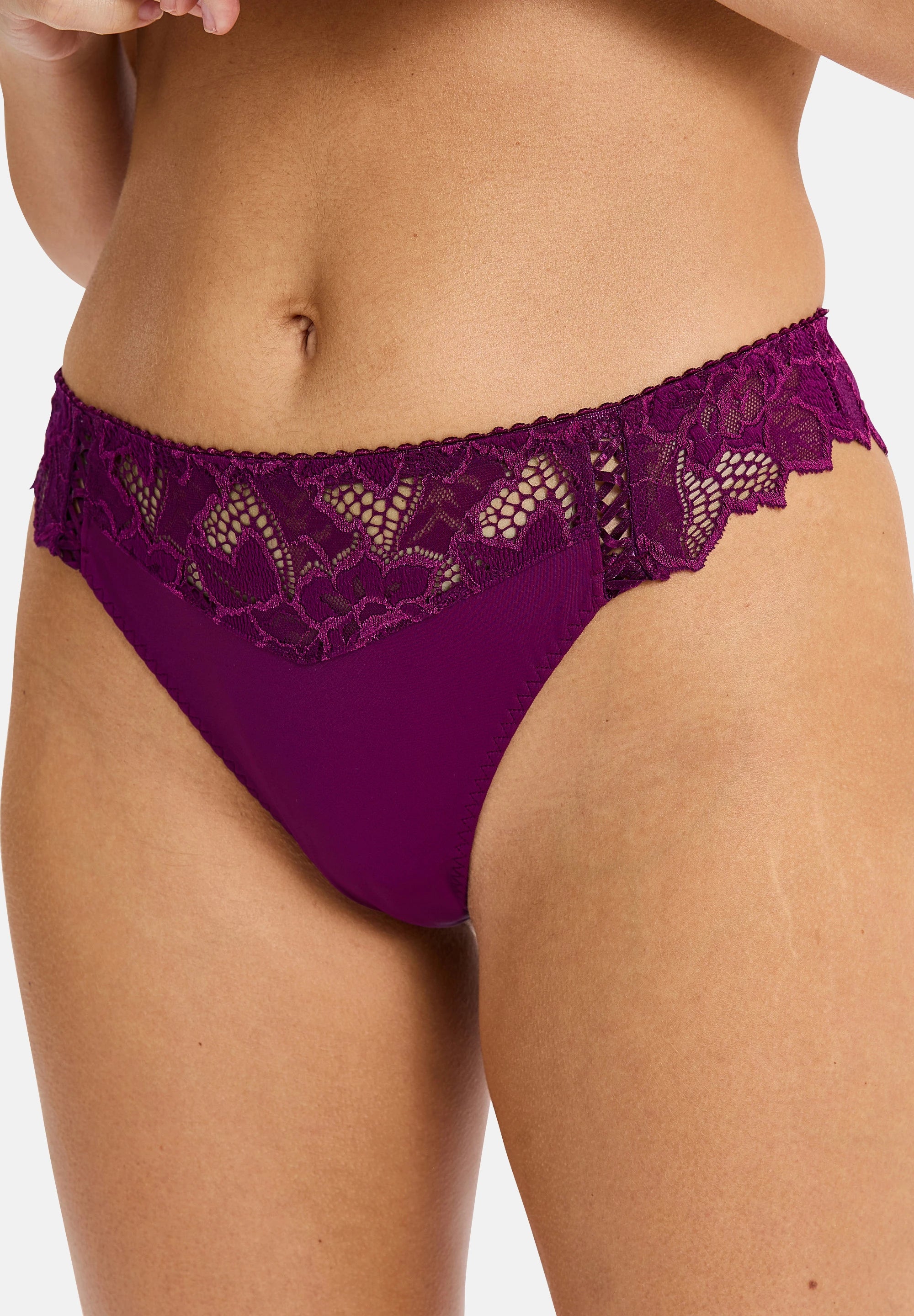 Tanga Arum Magenta Pourpre